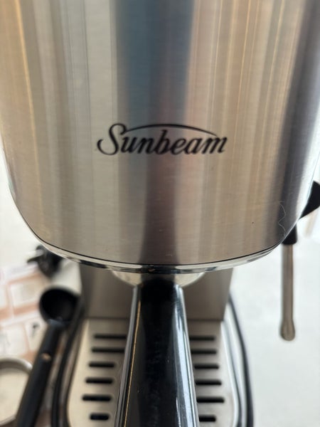 SUNBEAM COMPACT BARISTA EXPRESSO COFFEE MACHINE - $1 RESERVE Carousel 2