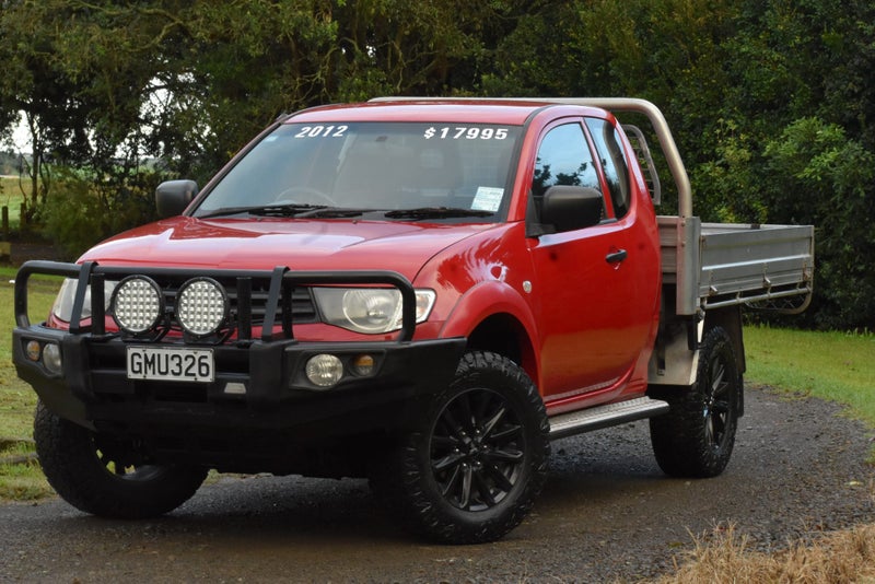 2012 Mitsubishi Triton 4x4 Club Cab Manual Diff...