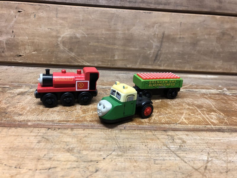 Thomas the Tank Engine Collection - Skarloey, Madge, Blasting Cap Car Carousel 2