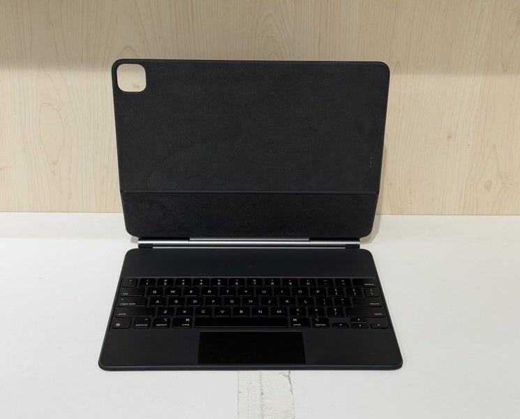 DT Deal! Magic Keyboard for iPad Pro 12.9" & iPad Air 13" - A2480 - Black Carousel 1