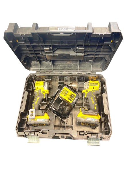 DEWALT COMBO KIT Carousel 1