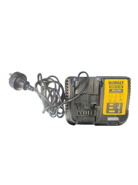 DEWALT COMBO KIT Carousel 4