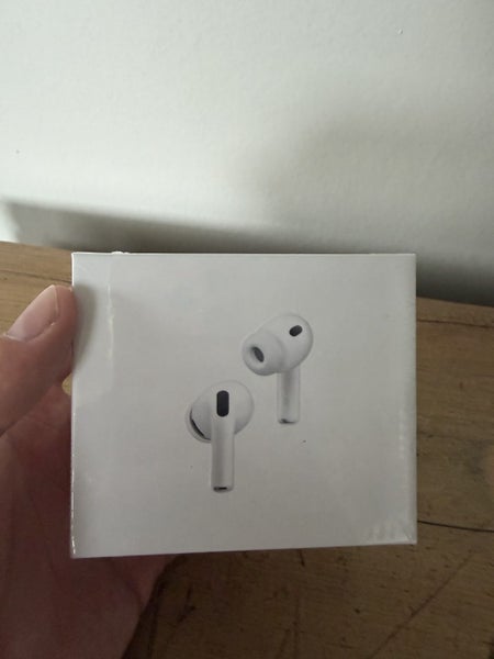 Airpod Pro 3s Carousel 1