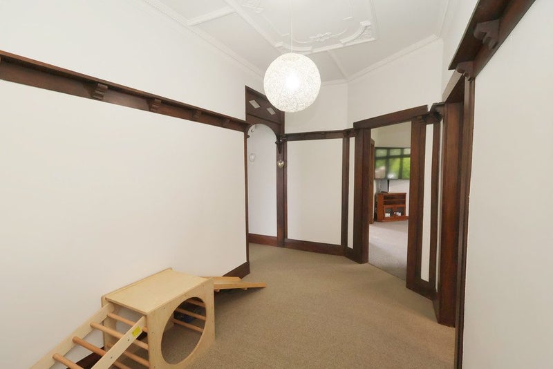 Image 2 of 29