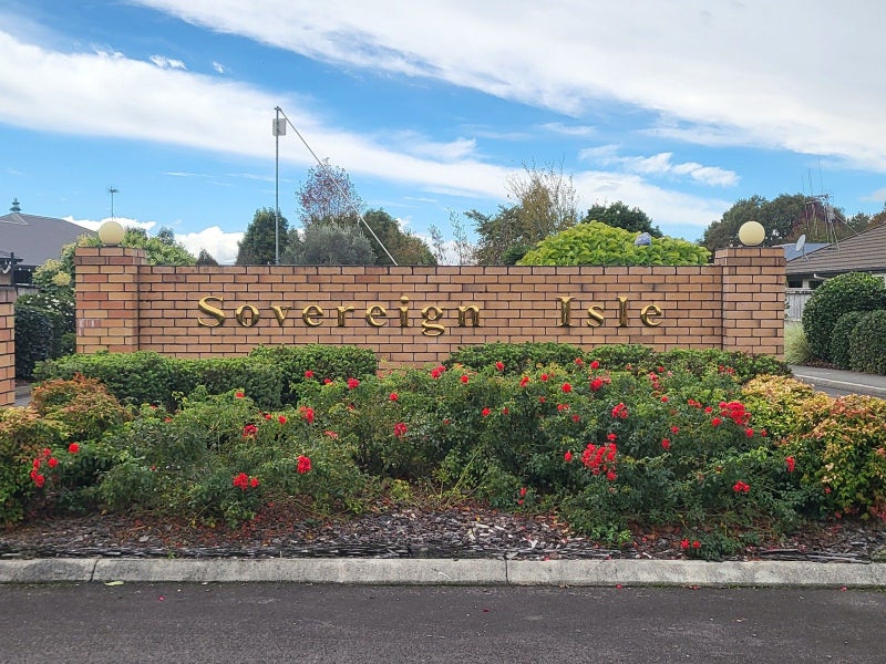 Image 1 of 21