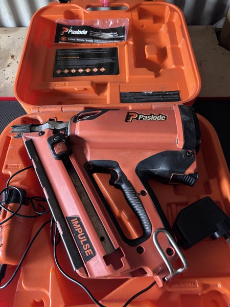 Paslode nail gun Carousel 1