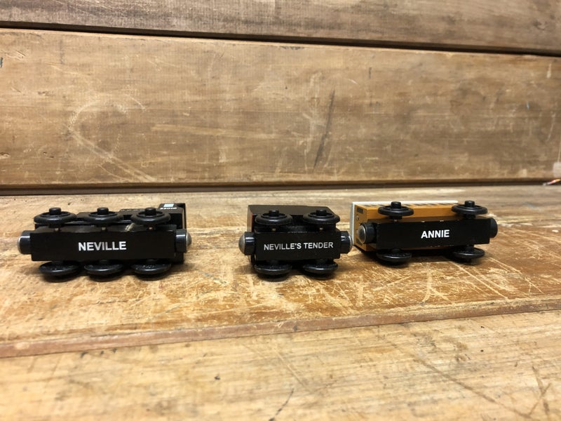 Vintage Thomas the Tank Engine Collection - Neville, Neville's Tender, Annie Carousel 3