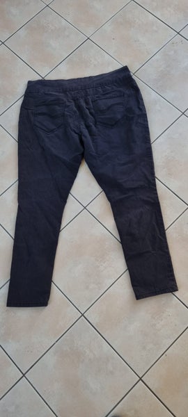 Amco Classic Pull on Jeans size 18 Stylebubble Carousel 2