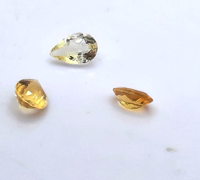 3 x assorted Citrine stones Carousel 1