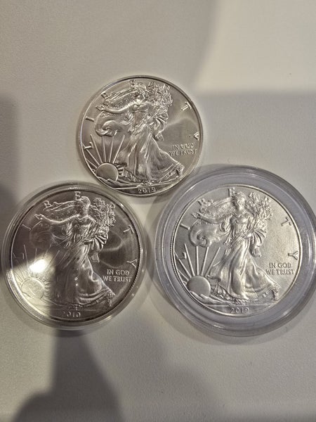 3x 1oz .999 fine silver Coins Carousel 1