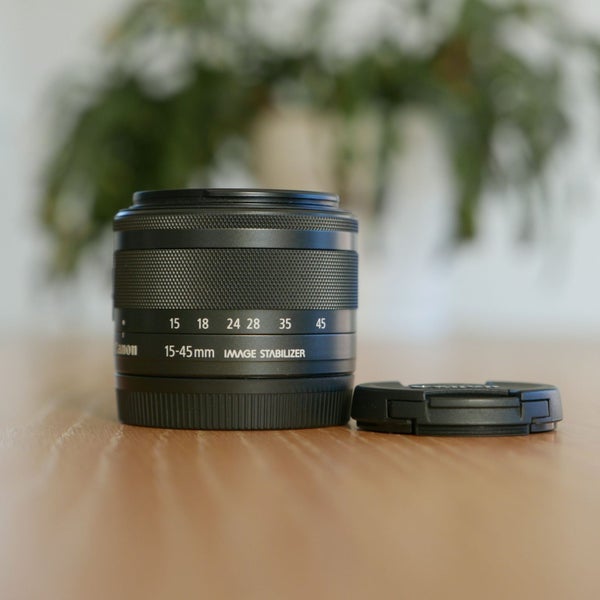 Canon EF-M 15-45mm f/3.5-6.3 IS STM Lens Carousel 1