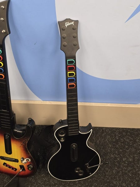 *1$ AUCTION* 3x Guitar Hero Guitars for Xbox 360 1x X-Plorer Guitar (Gibson!) Carousel 2
