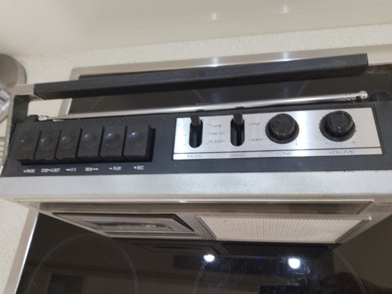 Philips AR179 Radio/Cassette player Carousel 2