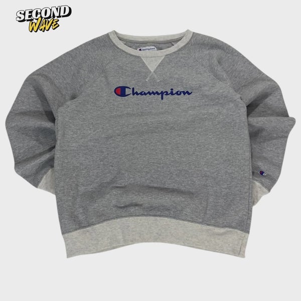 CHAMPION GREY SWEATSHIRT WITH EMBROIDED LOGO (M) Carousel 1