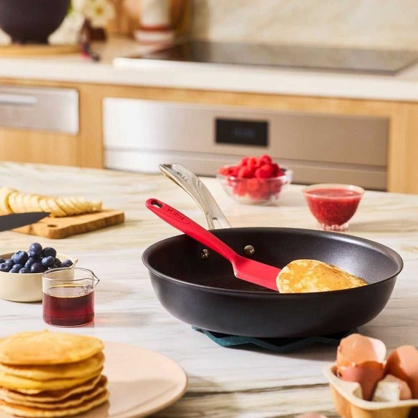 Tefal Excellence+ Induction Non-Stick Frypan 20cm Carousel 2