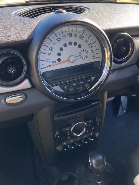 2011 MINI Cooper435408968226580487