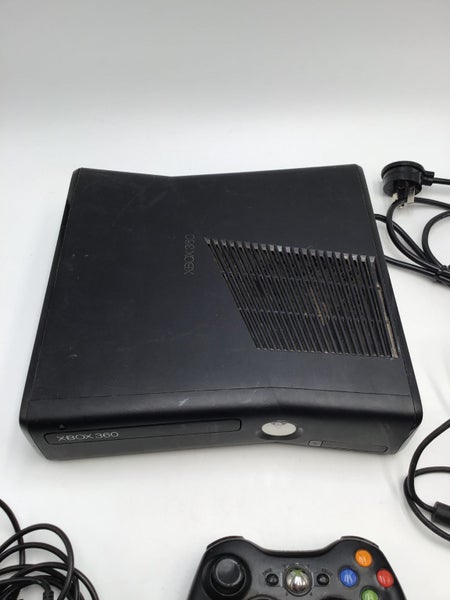 * 500GB Slim Xbox 360 Console w/ 3 Controllers, Kinect & Power Cable! * Carousel 2