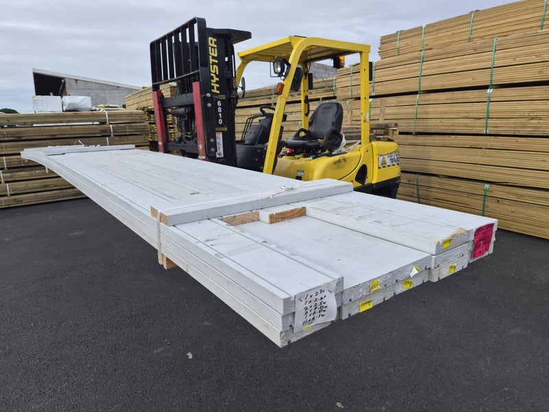 PINE FASCIA - 135 x 30mm - H3.1 PP FJ - 88.8m - TS9304 Carousel 1