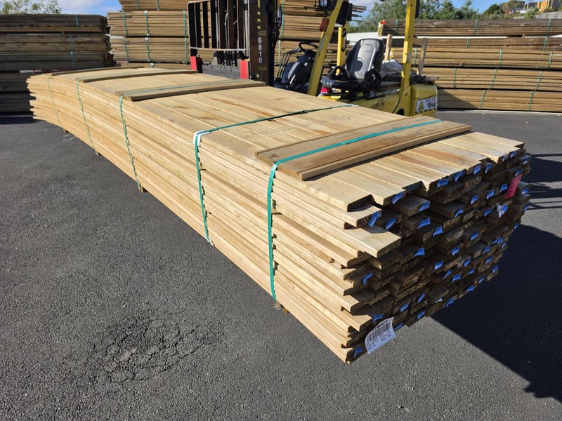 PINE DECKING - 88 x 21mm H3.2 - SMOOTH - 1,143m - TS10317 Carousel 1