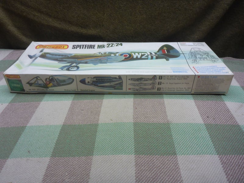 Unopened Vintage 1/32 Matchbox Scale Model Kit Spitfire Mk-22/24 Military Carousel 2