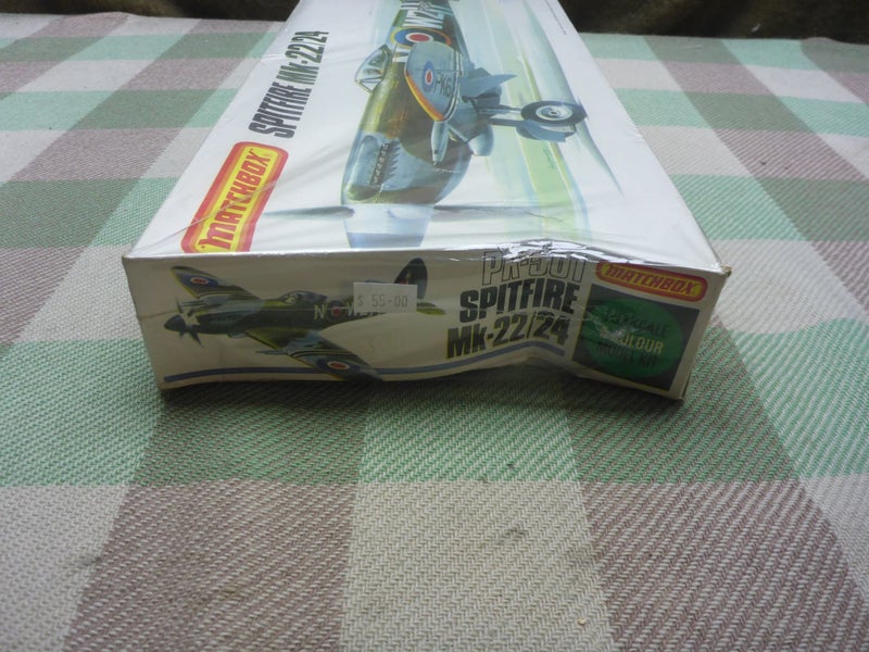Unopened Vintage 1/32 Matchbox Scale Model Kit Spitfire Mk-22/24 Military Carousel 5