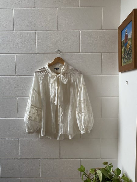 RRP$319 STORM Scandinavian balloon sleeve embroidered blouse PRISTINE!! Carousel 15