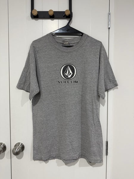 ***$1 Reserve Vintage Early Y2K Volcom Stone Logo Skate Tshirt - Sz L*** Carousel 1