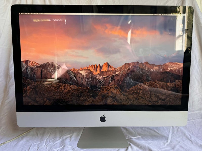 Apple iMac 27-inch – Mid 2011 – 3.1GHz Quad-Core i5 – Working Carousel 1