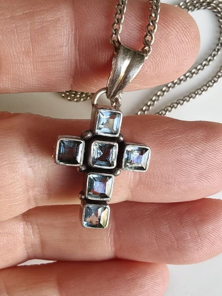 Sterling Silver cross necklace Carousel 1