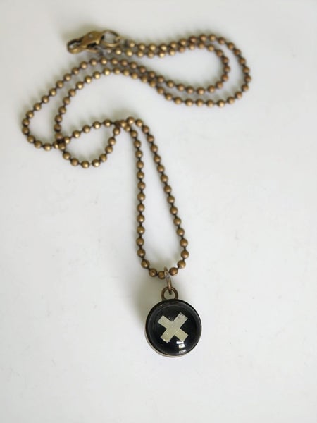 LISA HOSKIN double sided crystal necklace Carousel 2