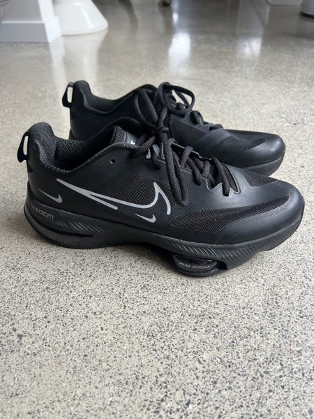 Nike zoom sneakers size 8.5 men’s Carousel 1