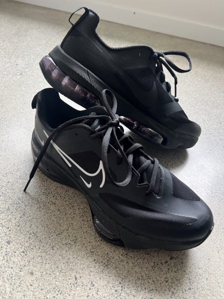 Nike zoom sneakers size 8.5 men’s Carousel 2