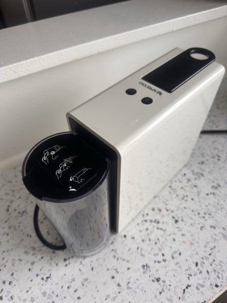 Nespresso coffee machine Carousel 2