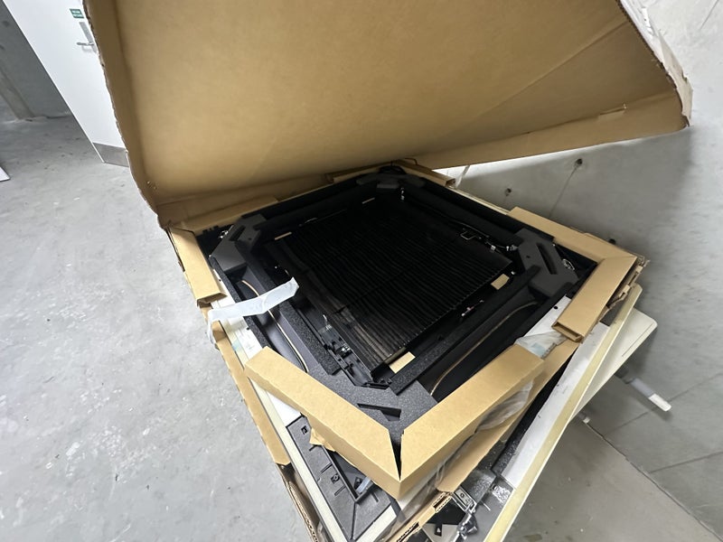 Daikin 10kW Heat Pump with ceiling cassette Carousel 9