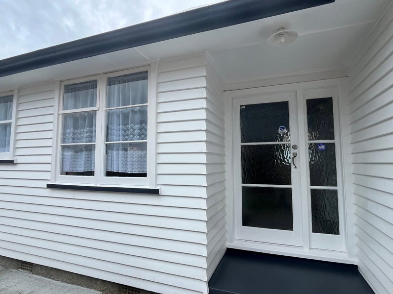 Image 1 of 20