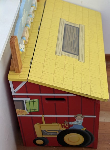 Colourful Children's chest for storing toys Carousel 2