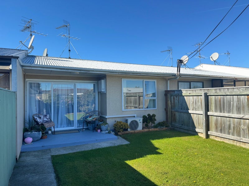 Image 1 of 10
