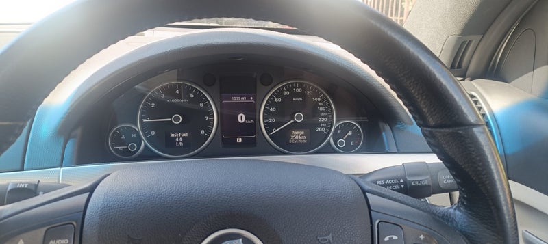 2010 Holden Commodore Calais-V V8