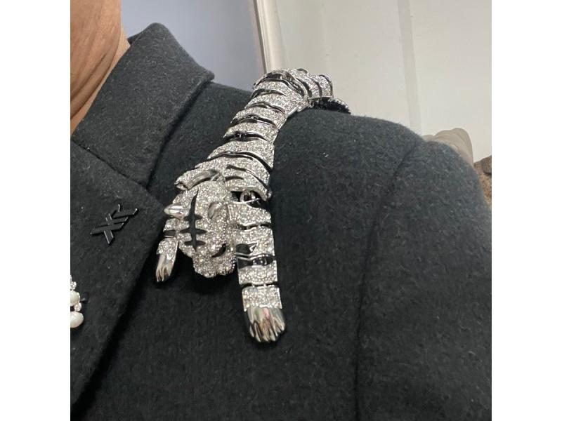 Large Rhinestone Tiger Shoulder Decor Brooches For WEIMANJINGDIAN Carousel 2
