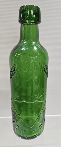 Mark Johnston Hawera - internal thread bottle Carousel 1