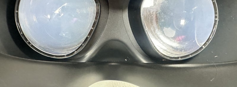 Meta Quest 2 - VR Headset & Controllers - (F6) Carousel 5