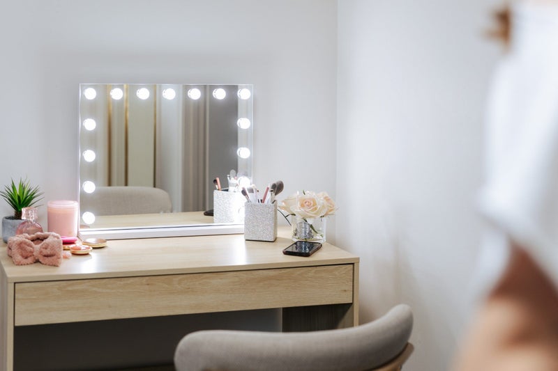 Ovela Hollywood Vanity Mirror Carousel 16