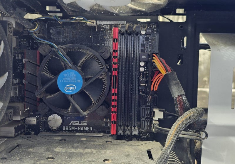 Tower Computer (Parts) $1 Reserve Carousel 8
