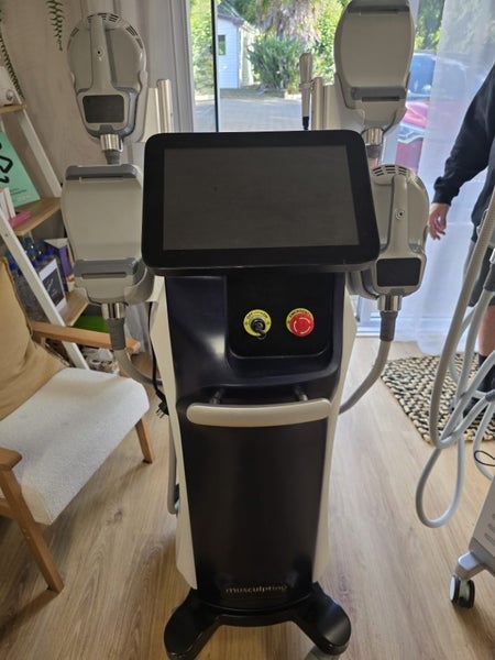 Musculpting EMS industrial machine (Electro Magnetic Sculpting)