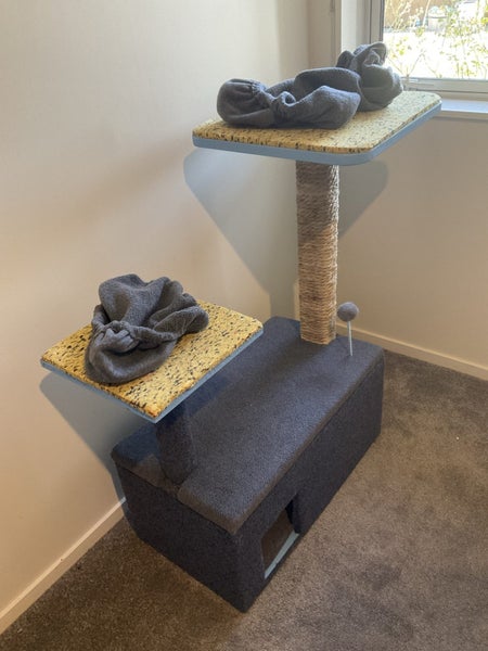 Cat tree Carousel 2