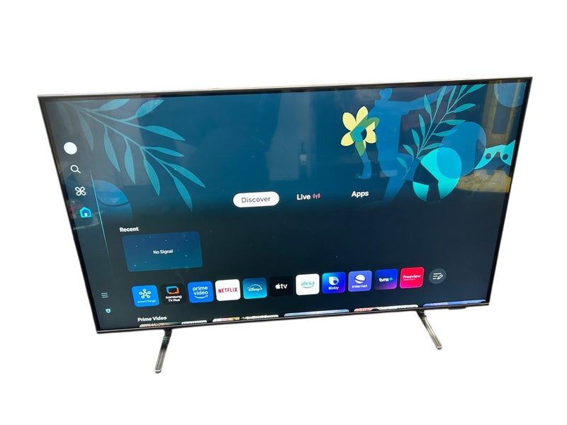 **LIGHT SCREEN BURN ** Samsung TV UA43CU8500S (No Remote) Carousel 1
