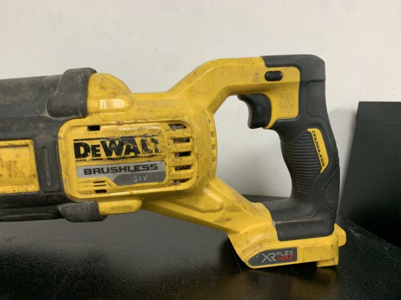 DEWALT DCS388 FLEXVOLT CORDLESS RECIPROCATING SAW BRUSHLESS 54V - BARE TOOL Carousel 2