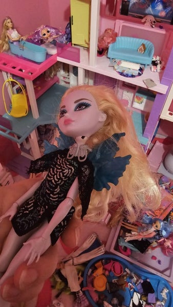 Ever after high faybelle thorn doll Carousel 2