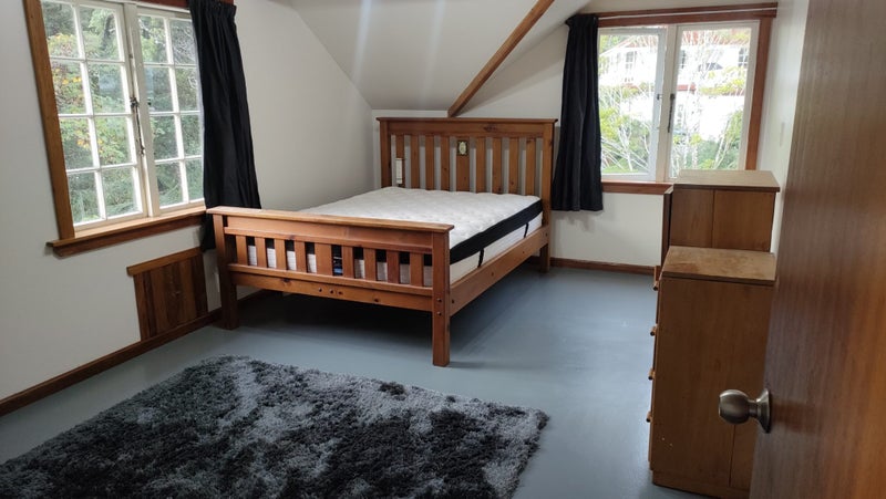 Silverstream, 6+ bedrooms