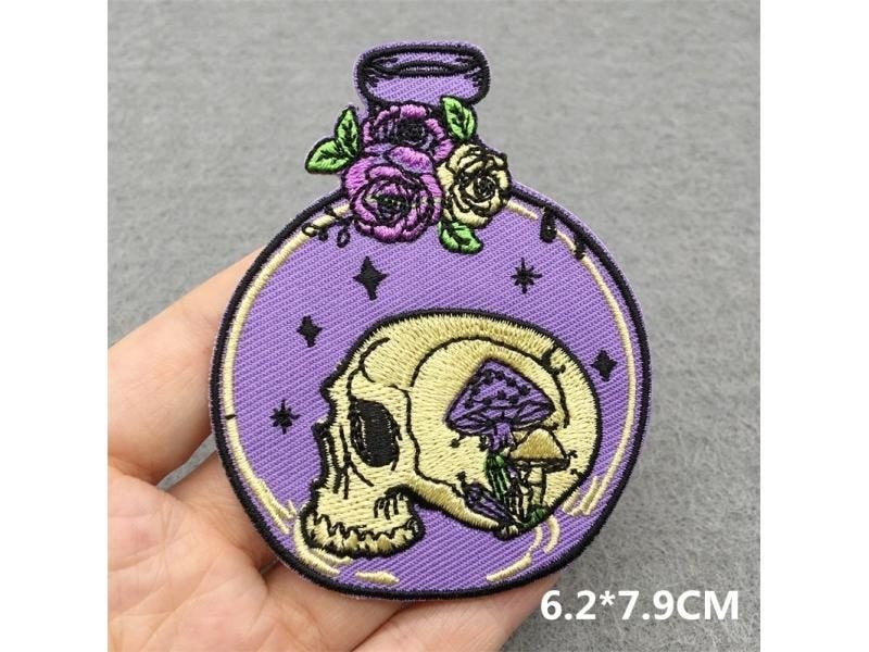 DIY Cartoon Flower Iron On Patch For Clothing Sewing Applique Carousel 1